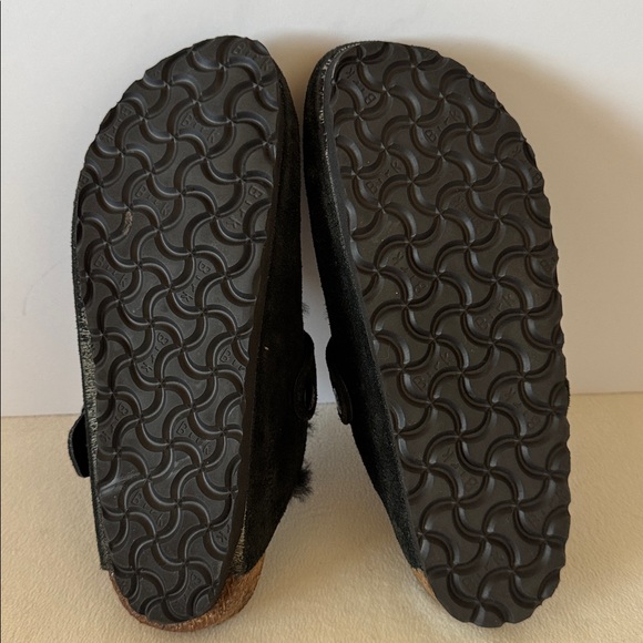 Suede clogs - Picture 6 of 8